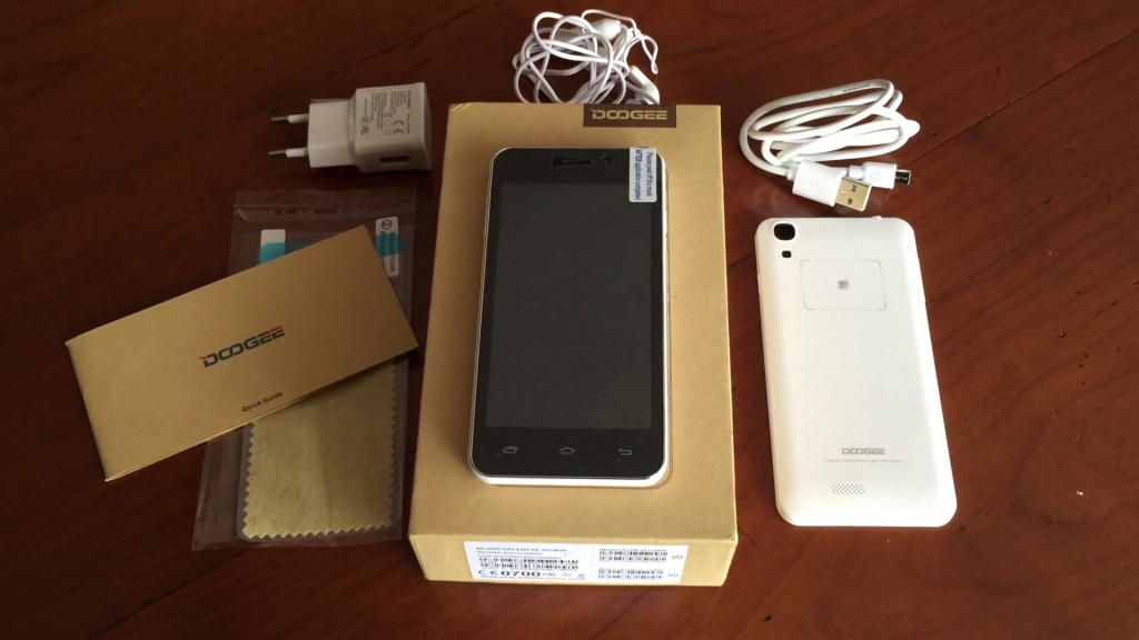 Unboxing Doogee Valencia DG800 Unboxing Doogee Valencia DG800